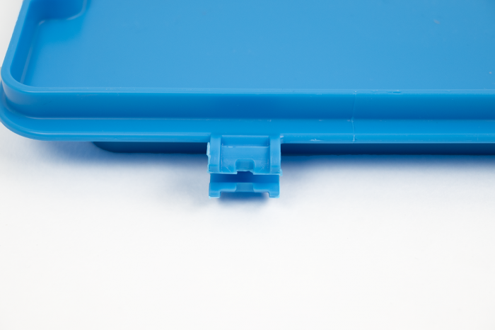 Scharnierdeckel mit Schnappverschlüssen 300x200mm, Euronorm, blau
