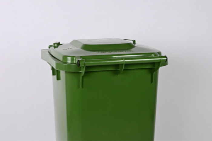 mülltonne mit deckel